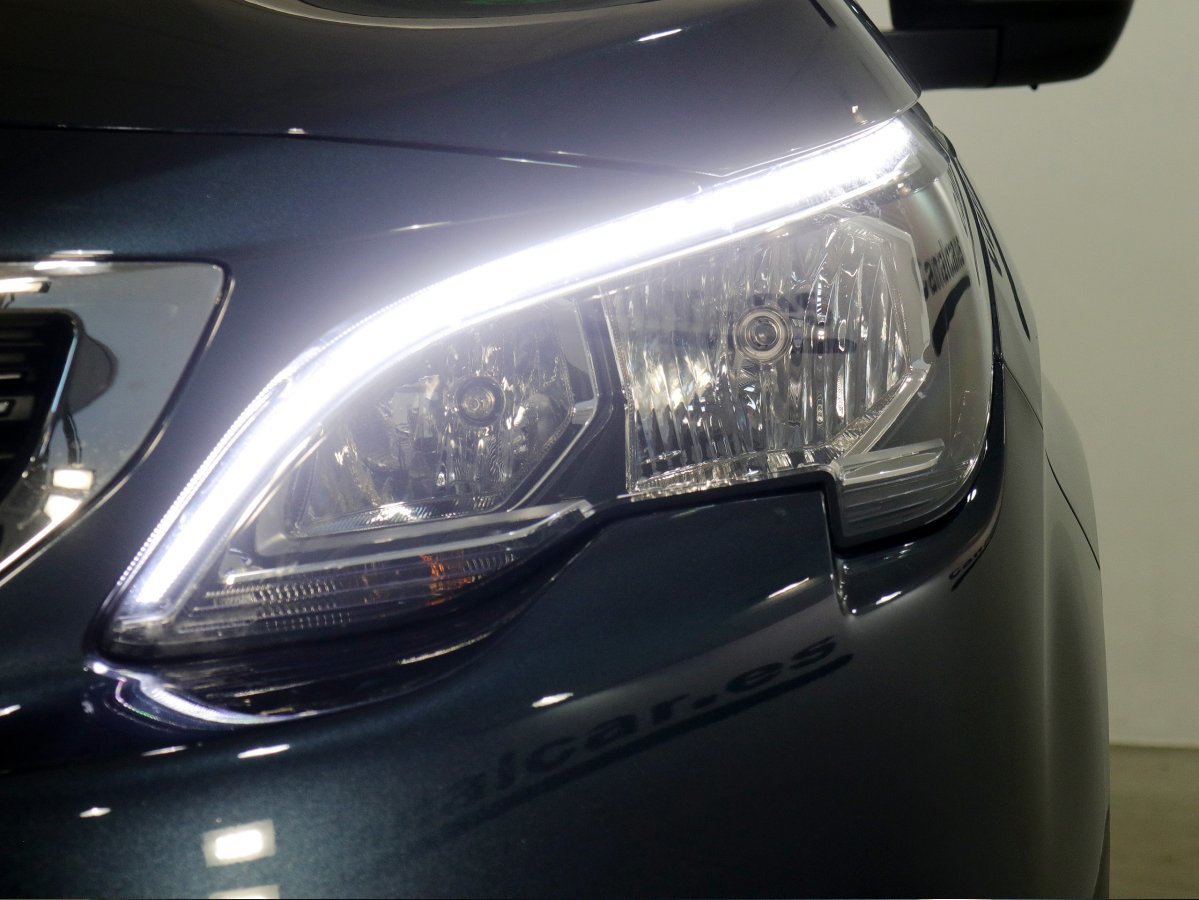 Foto Peugeot 5008 13