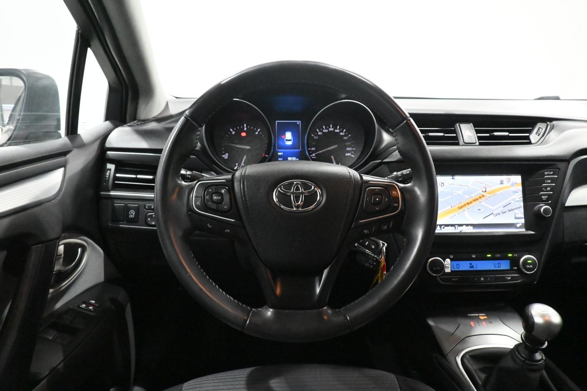 Foto Toyota Avensis 21