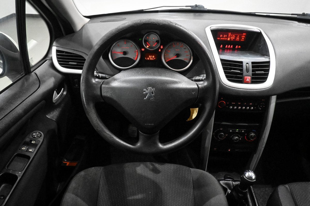 Foto Peugeot 207 19