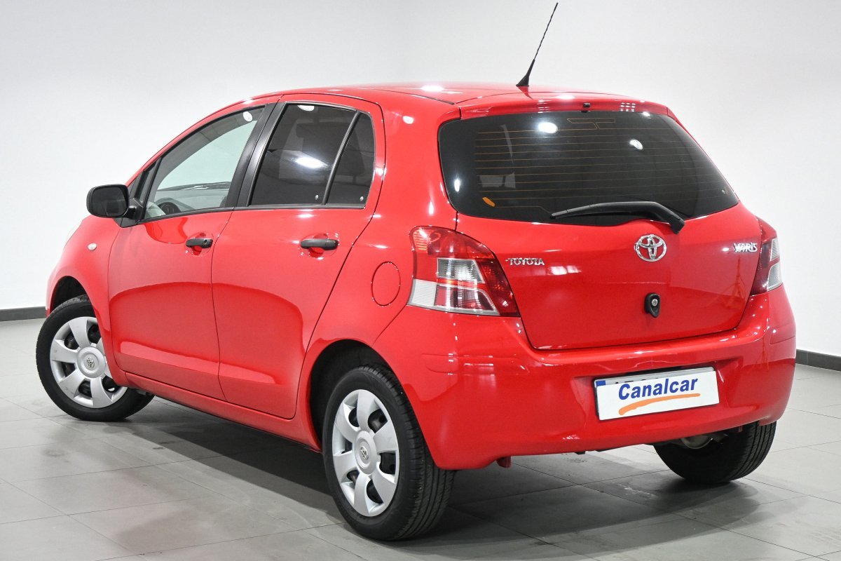 Foto Toyota Yaris 6