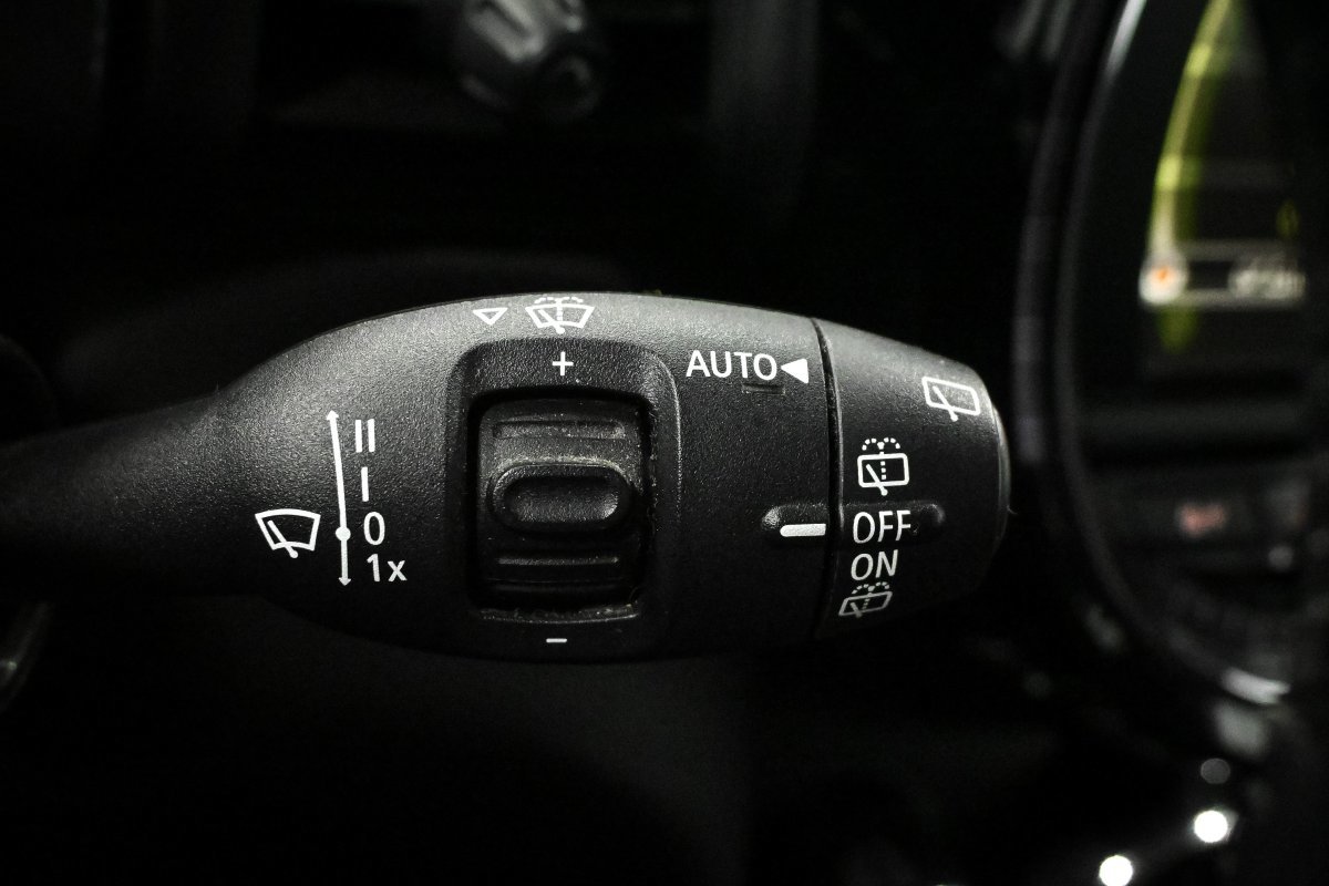 Foto Mini 3 Puertas 29