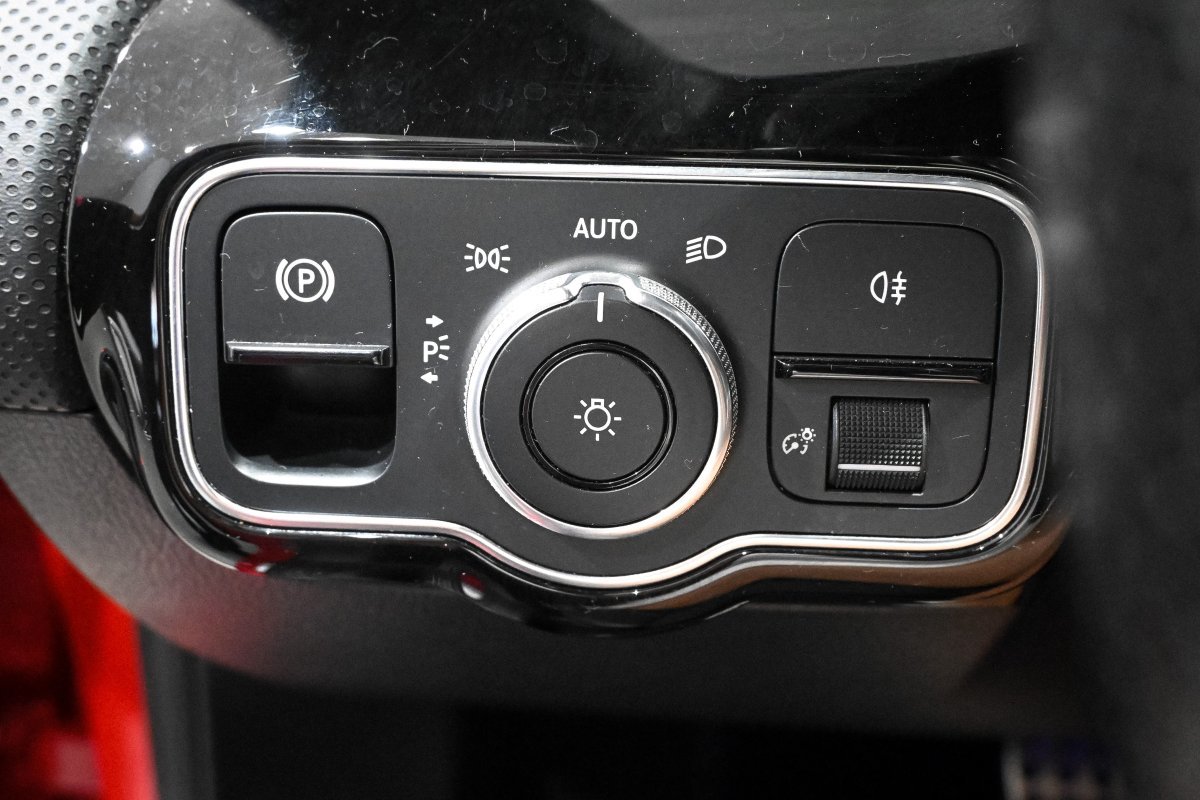 Foto Mercedes-Benz Clase CLA 28