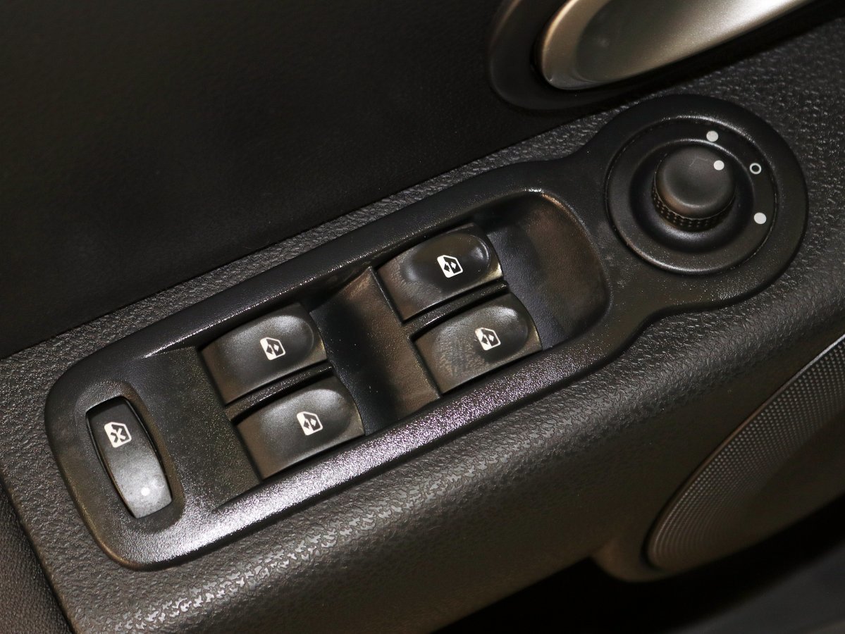 Foto Renault Grand Modus 18