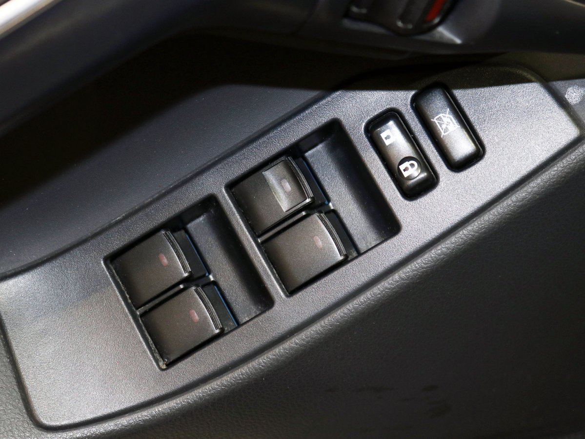 Foto Toyota Corolla Verso 26