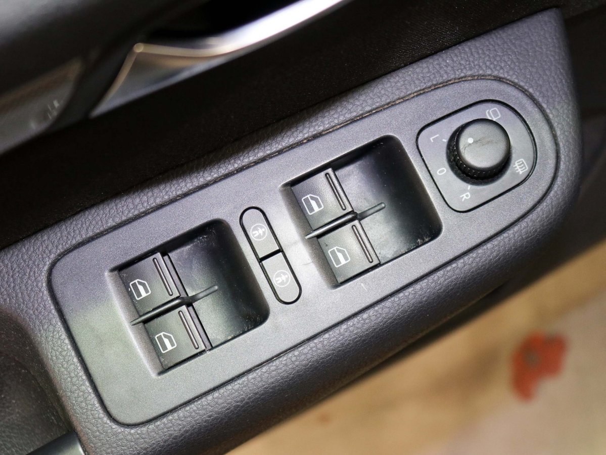 Foto Volkswagen Sharan 24