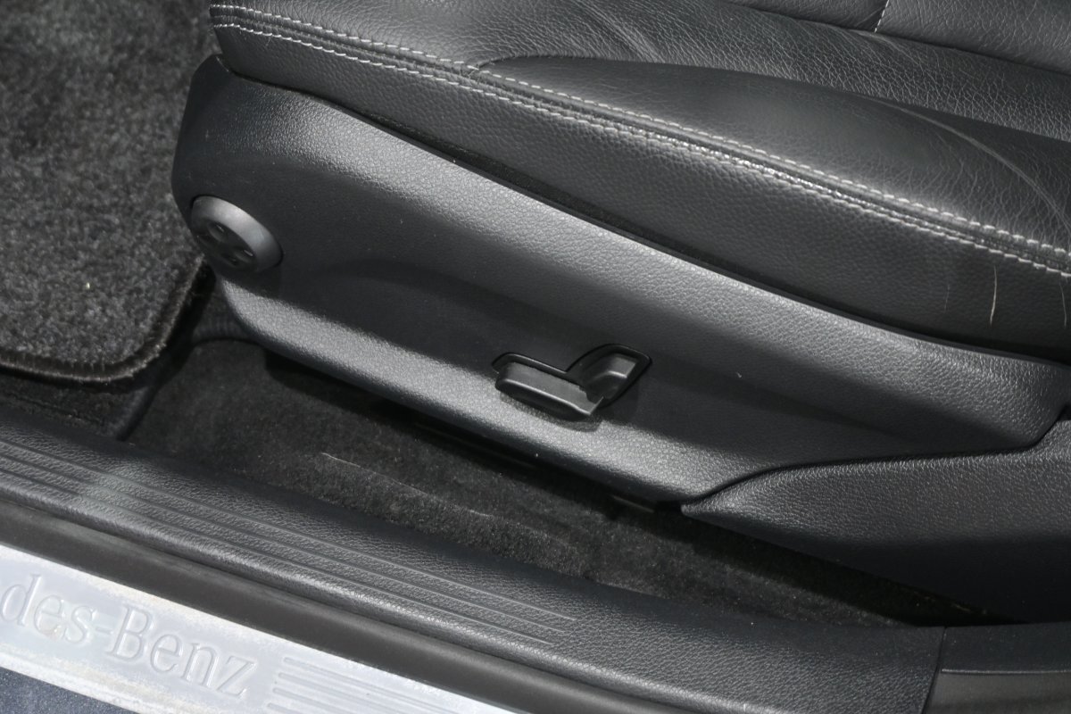 Foto Mercedes-Benz Clase C 30