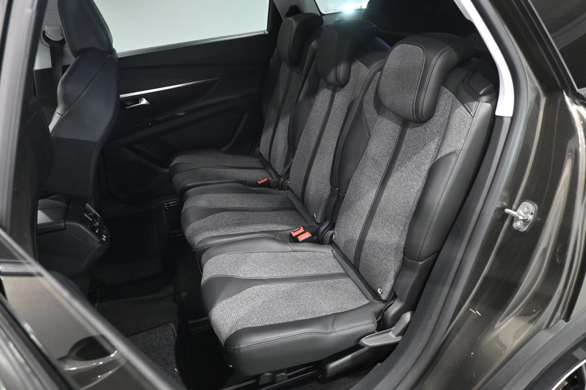 Foto Peugeot 5008 11