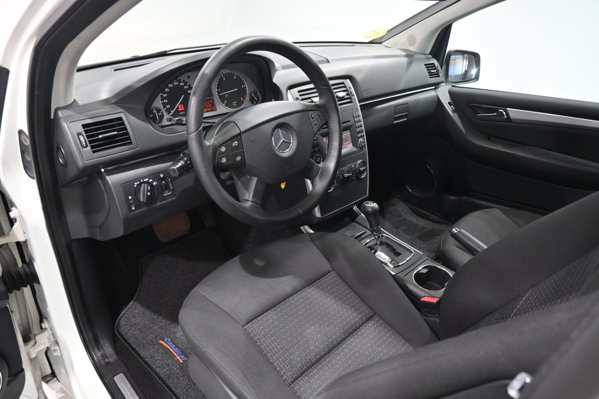 Foto Mercedes-Benz Clase B 9