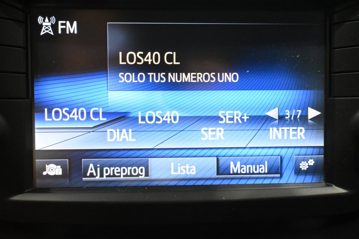 Foto Toyota Avensis 13