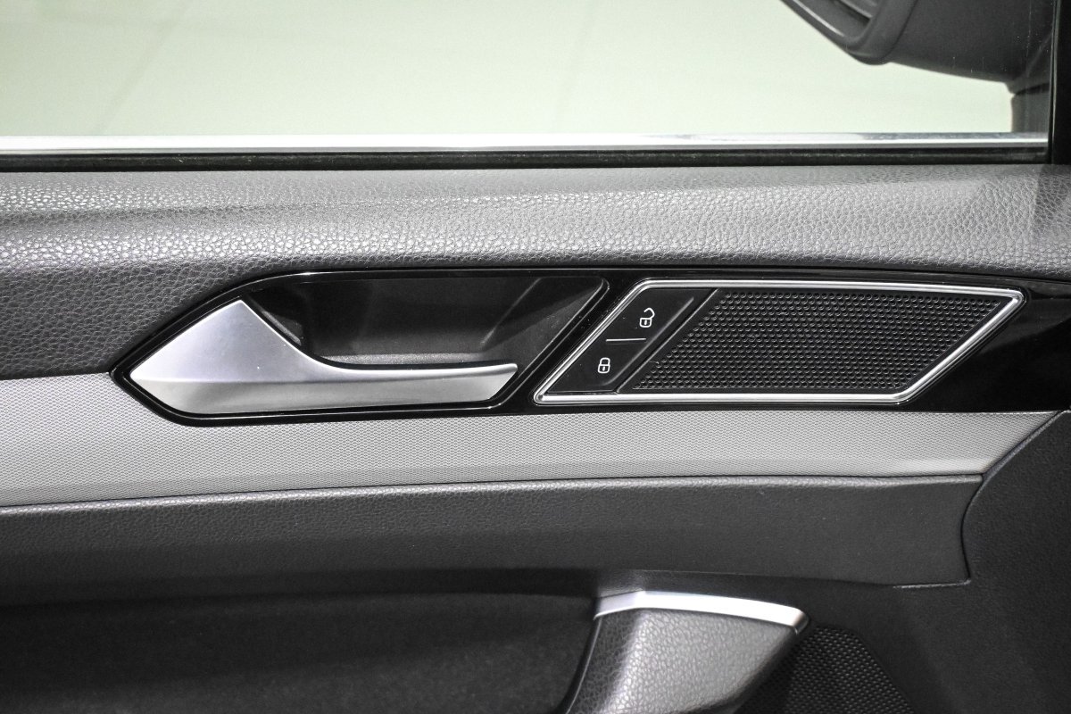 Foto Volkswagen Passat Variant 30