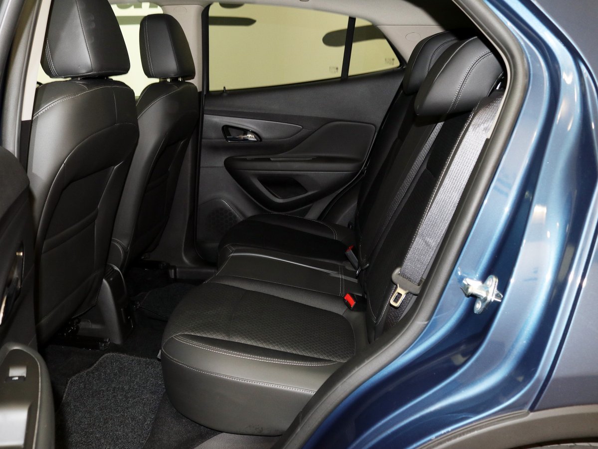 Foto Opel Mokka X 15