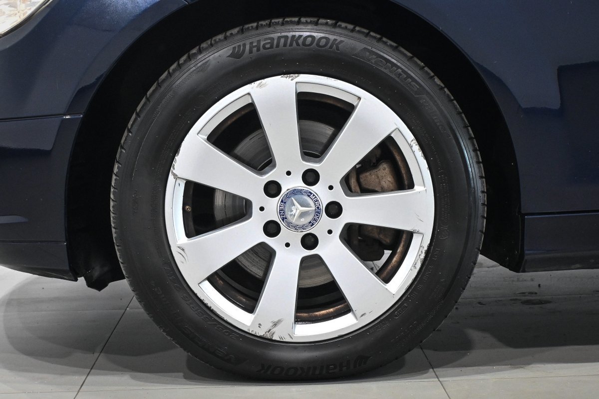 Foto Mercedes-Benz Clase C 24
