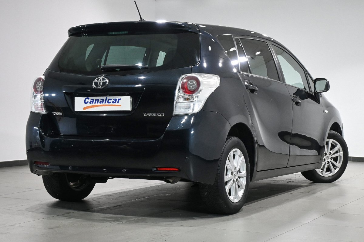 Foto Toyota Corolla Verso 4