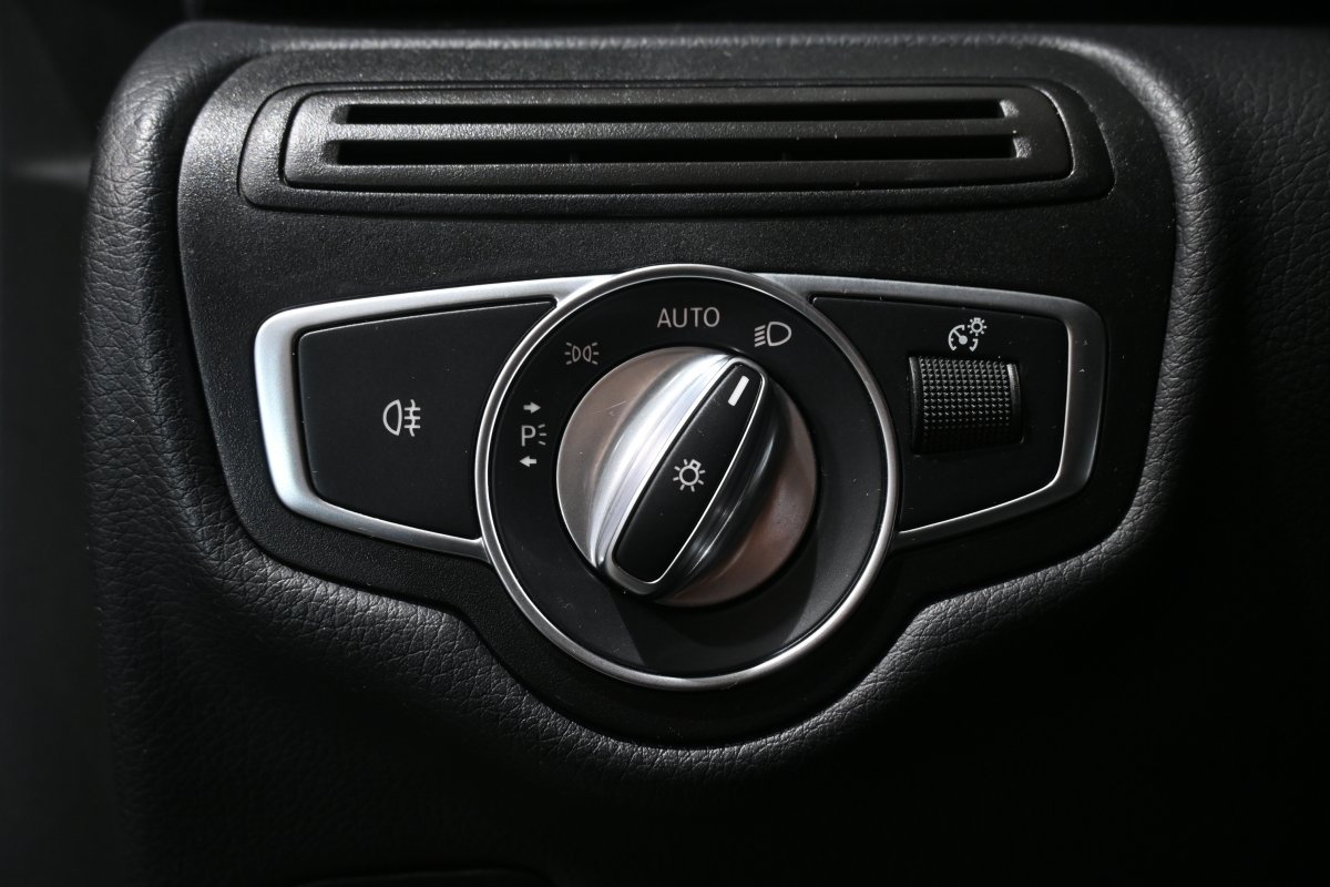 Foto Mercedes-Benz Clase V 32